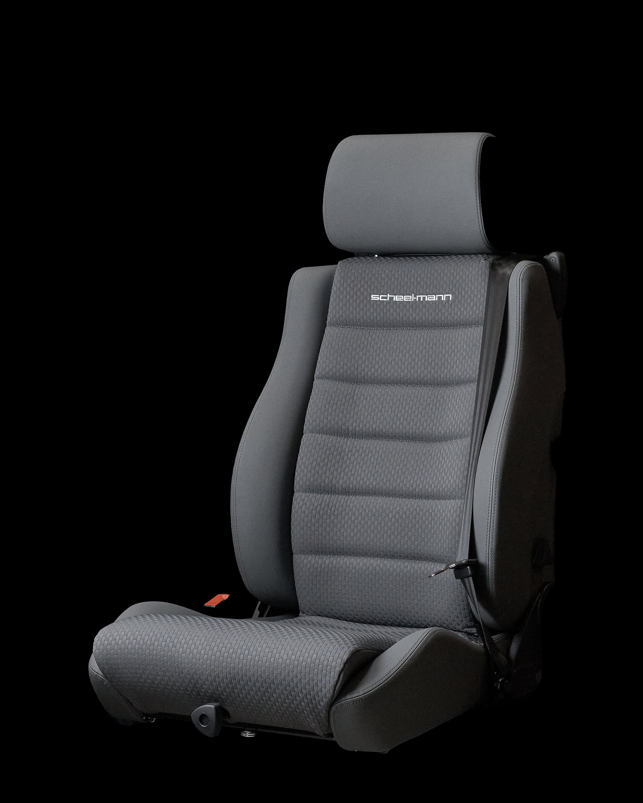 Vario F with Integrated Seatbelt