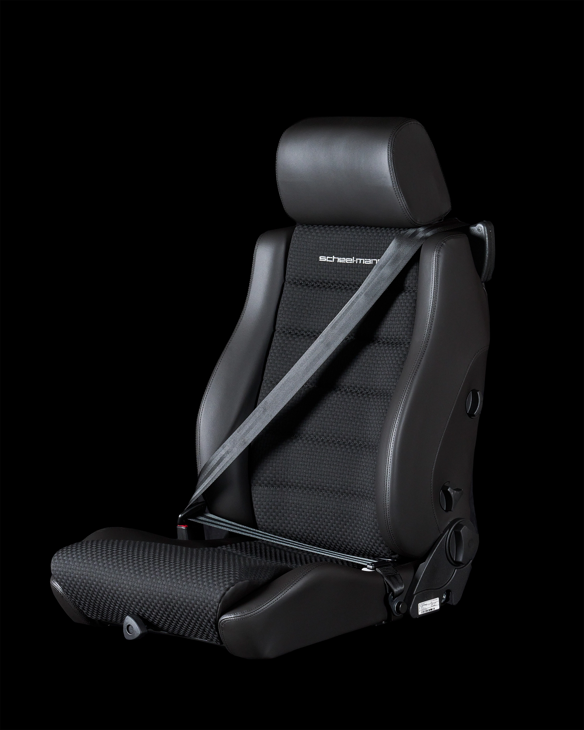 Vario F with Integrated Seatbelt