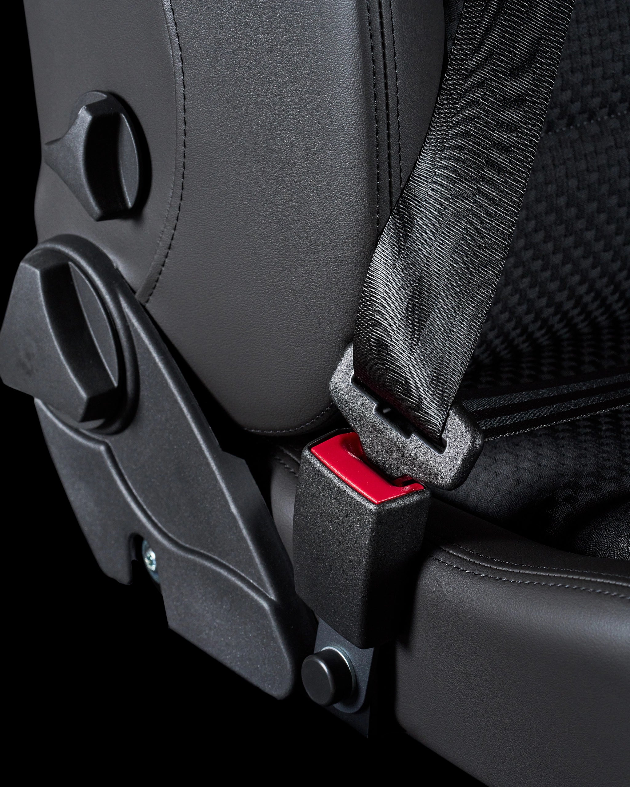 Vario F with Integrated Seatbelt