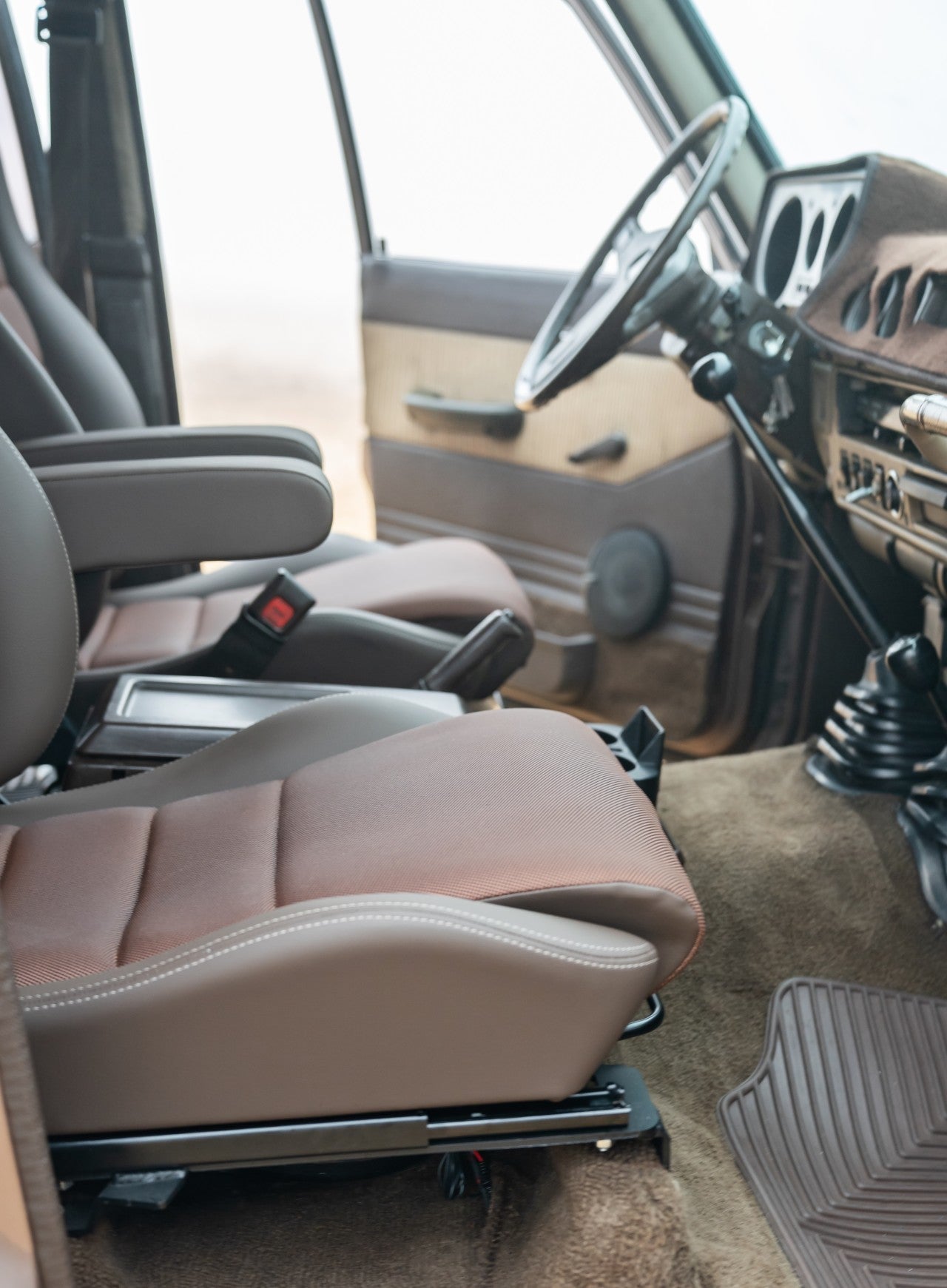 Seat Bracket Kit - LandCruiser 60 Series