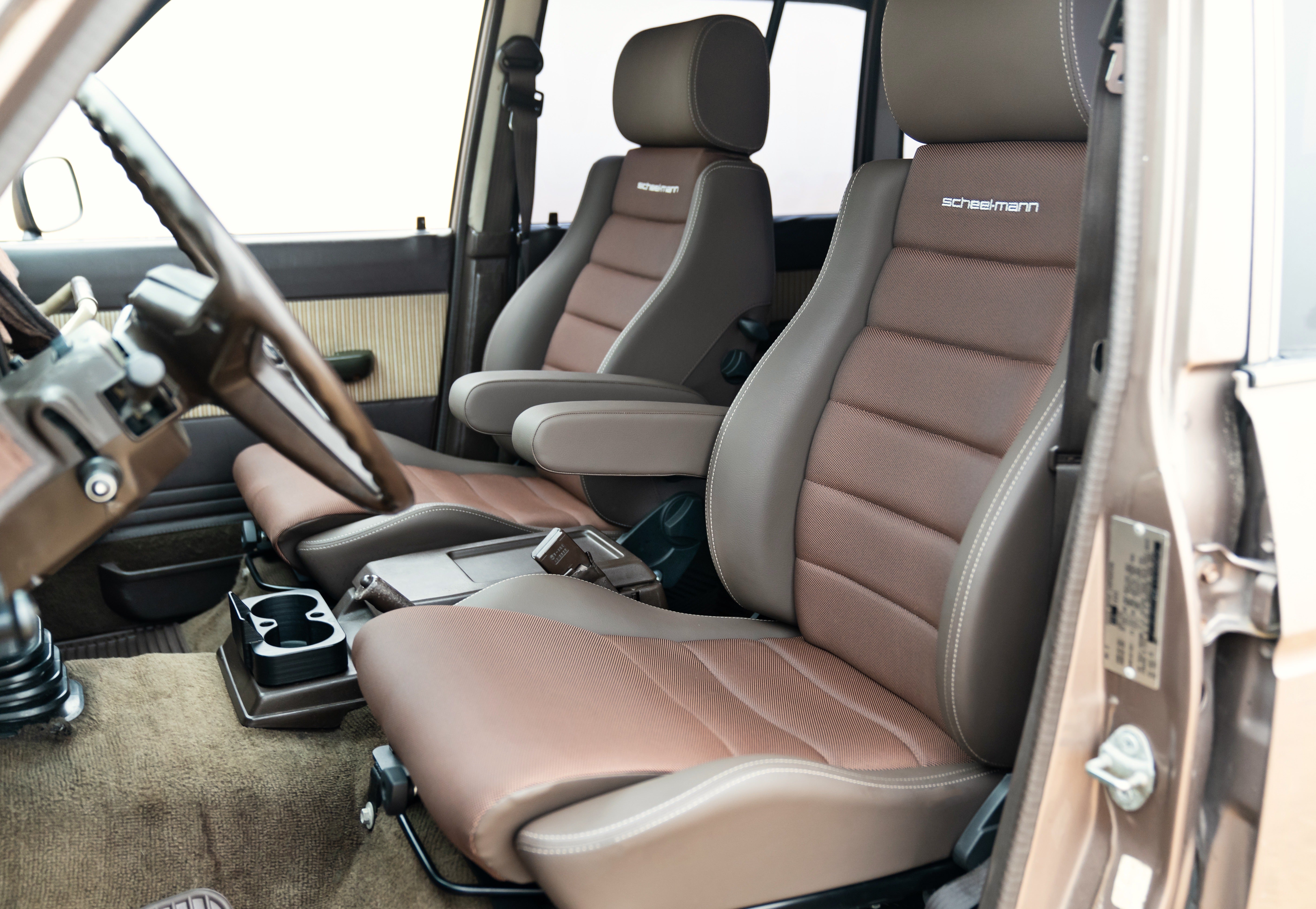 Toyota 60 Series Land Cruiser with brown Vario F seats