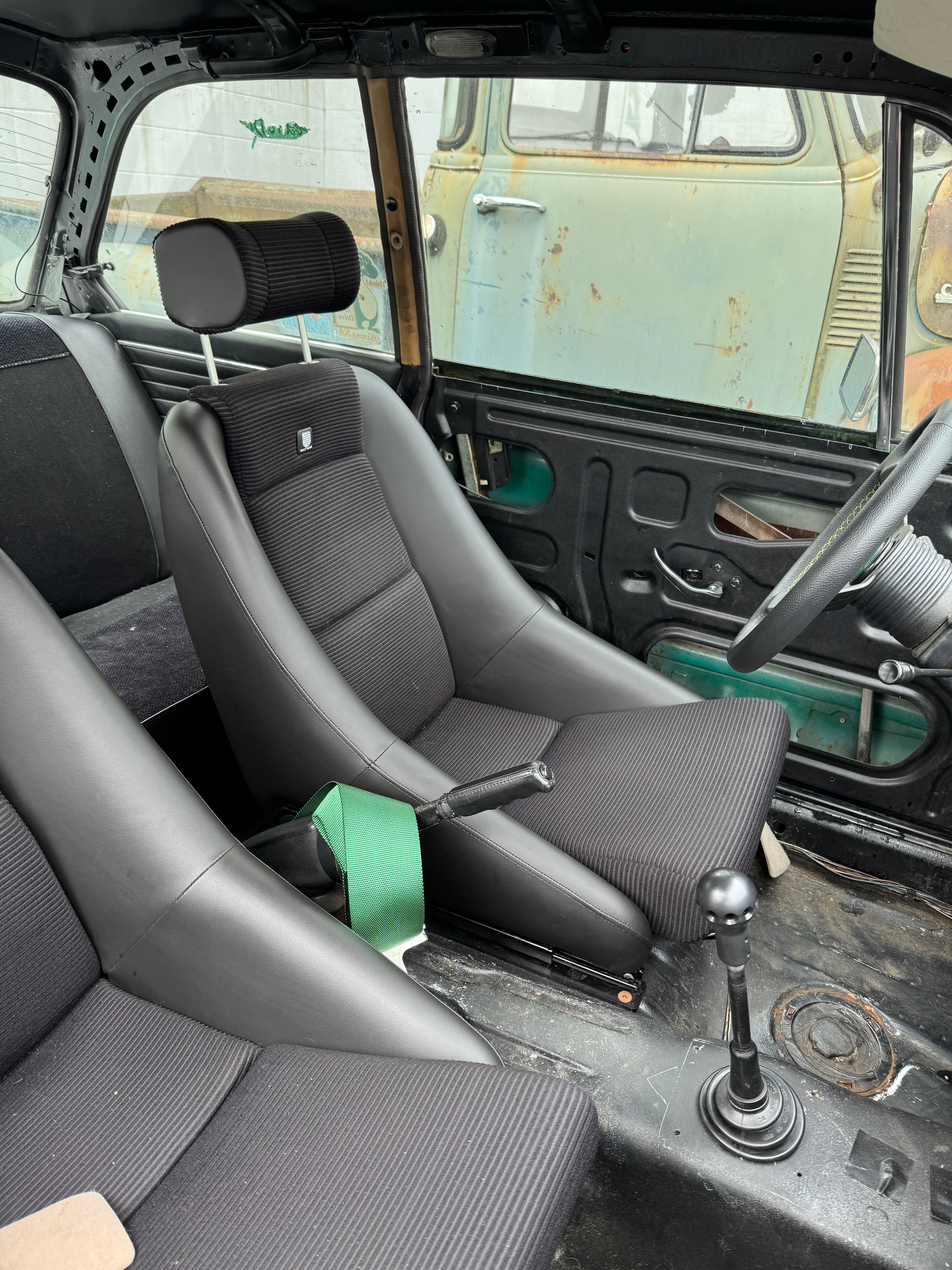 Seat Bracket Kit - BMW 2002