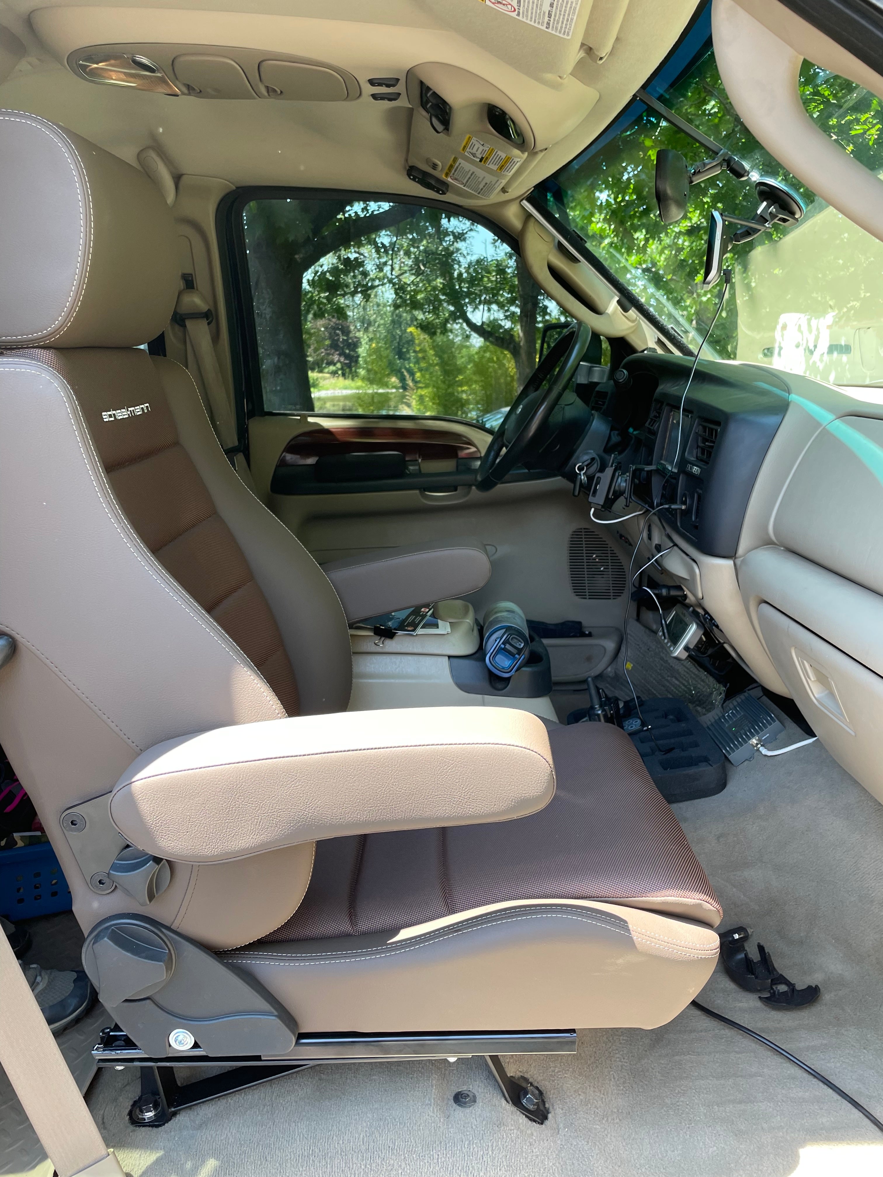 Seat Bracket Kit - Ford Excursion (2000-2005)