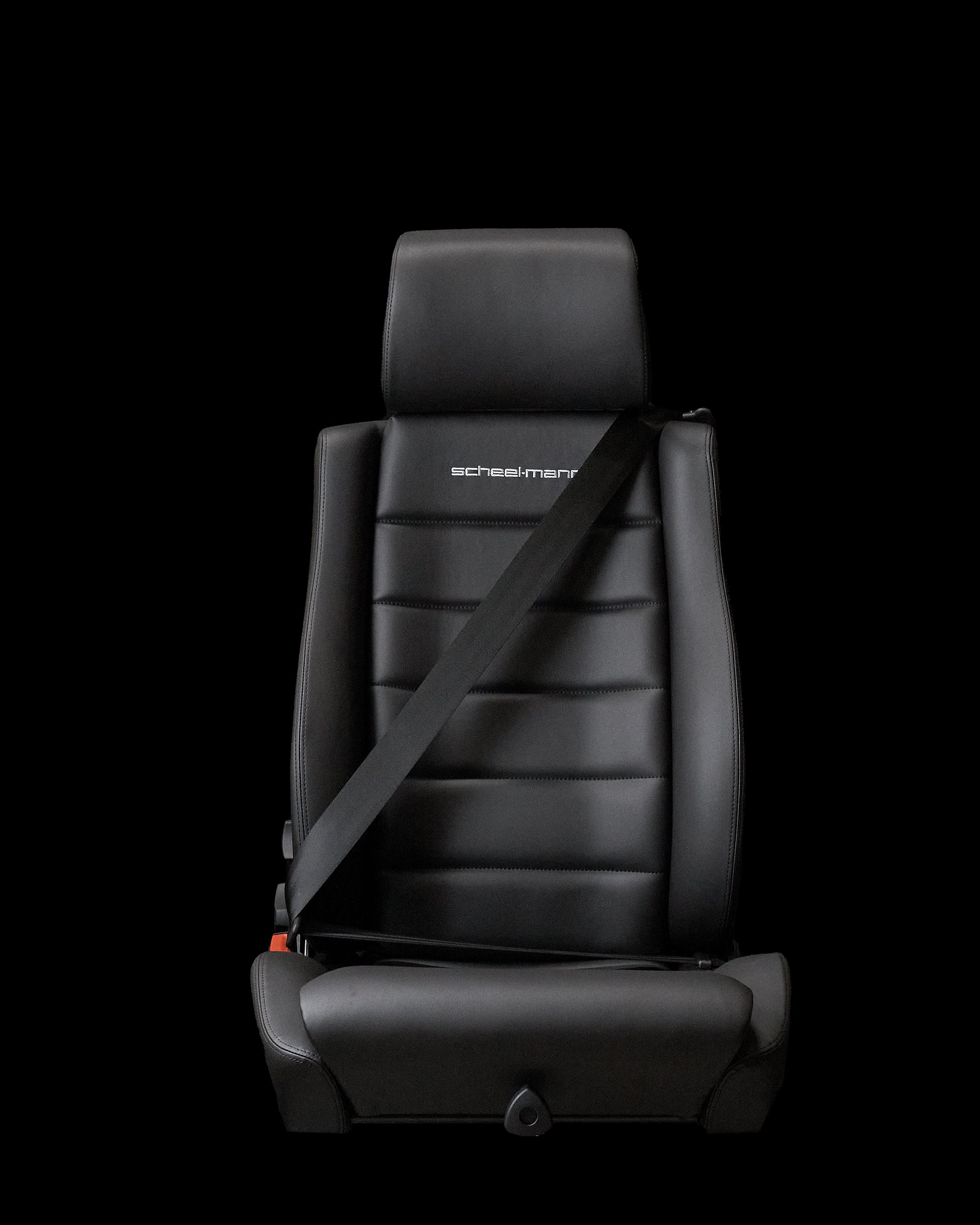 Vario F with Integrated Seatbelt