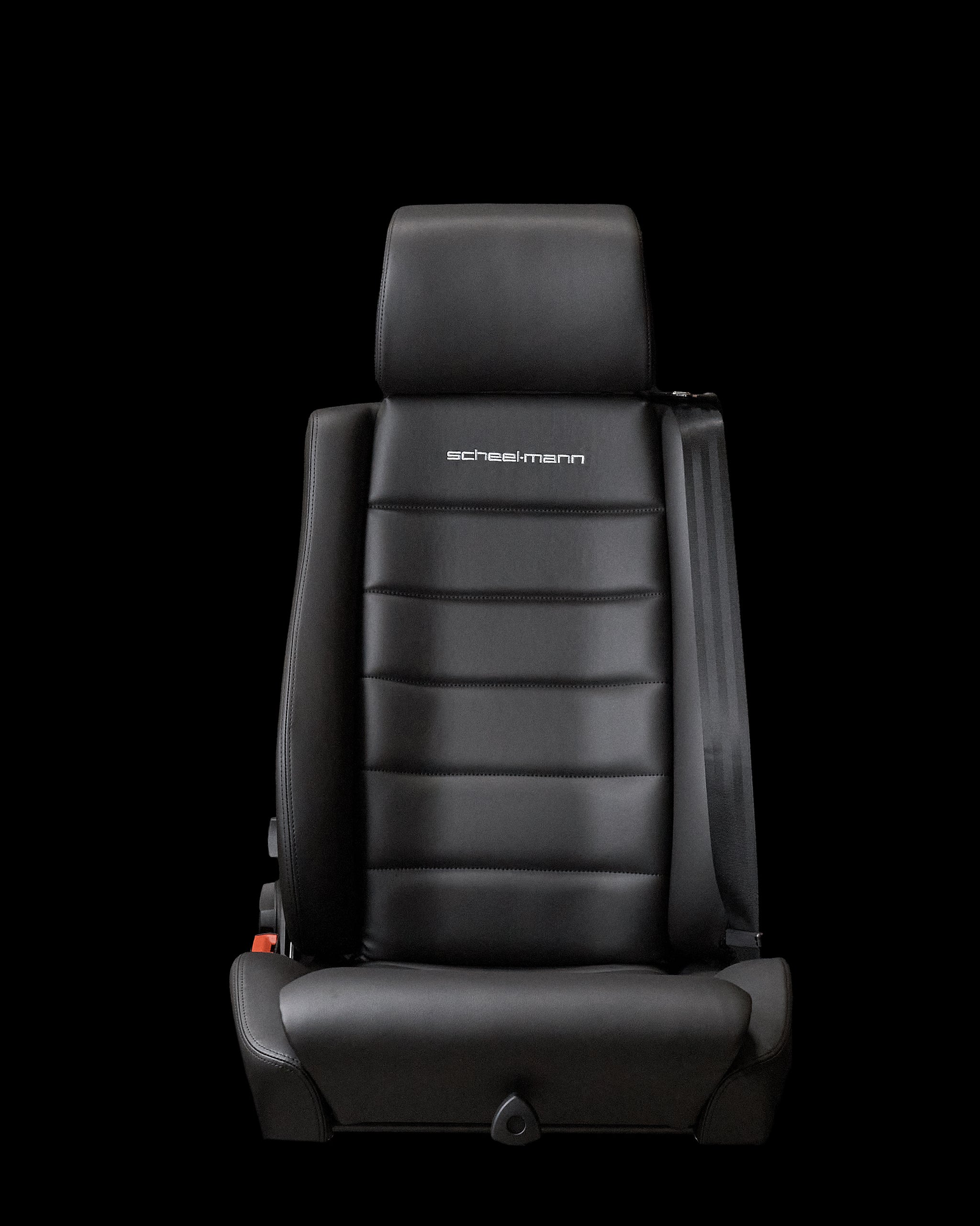 Vario F with Integrated Seatbelt