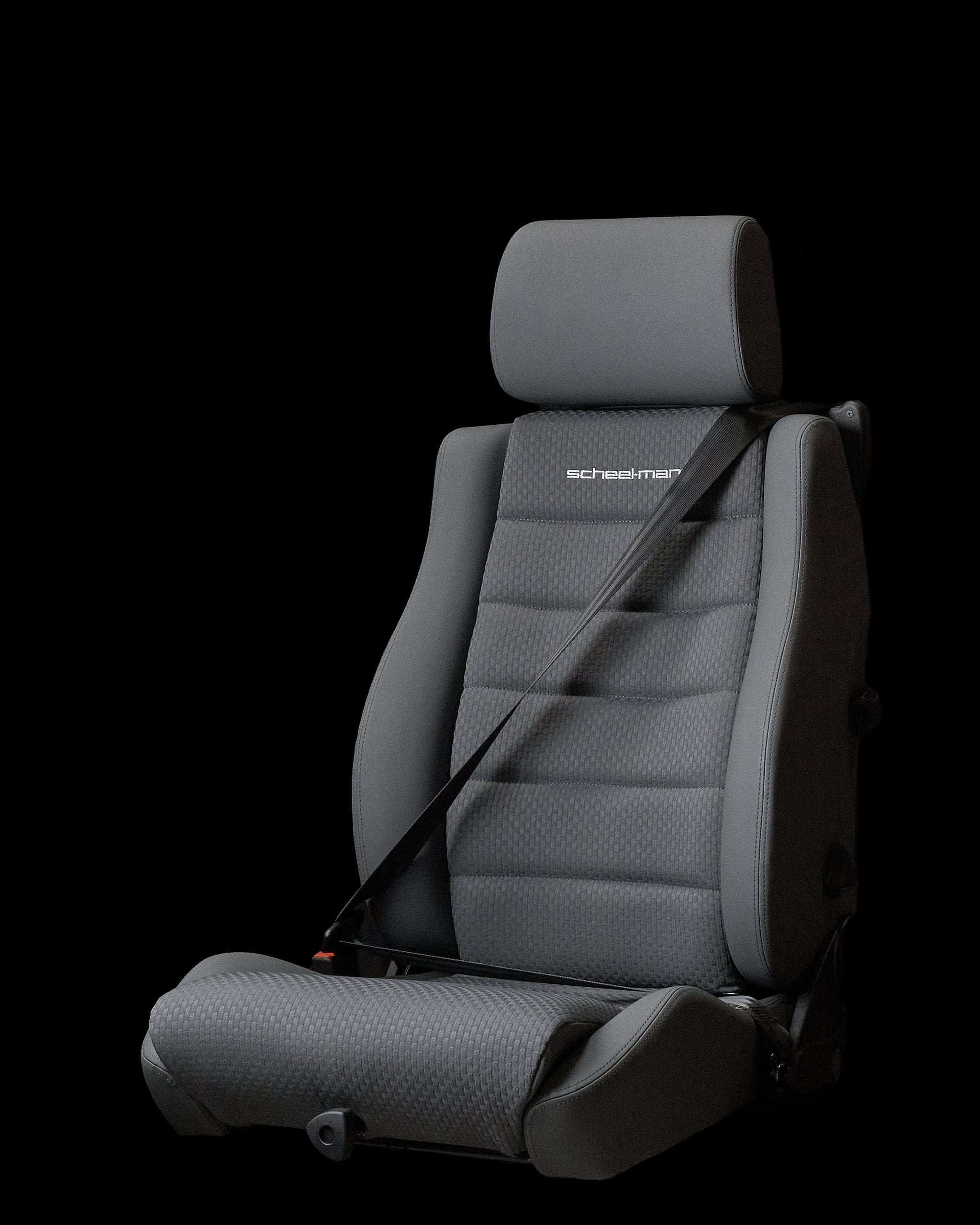 Vario F with Integrated Seatbelt