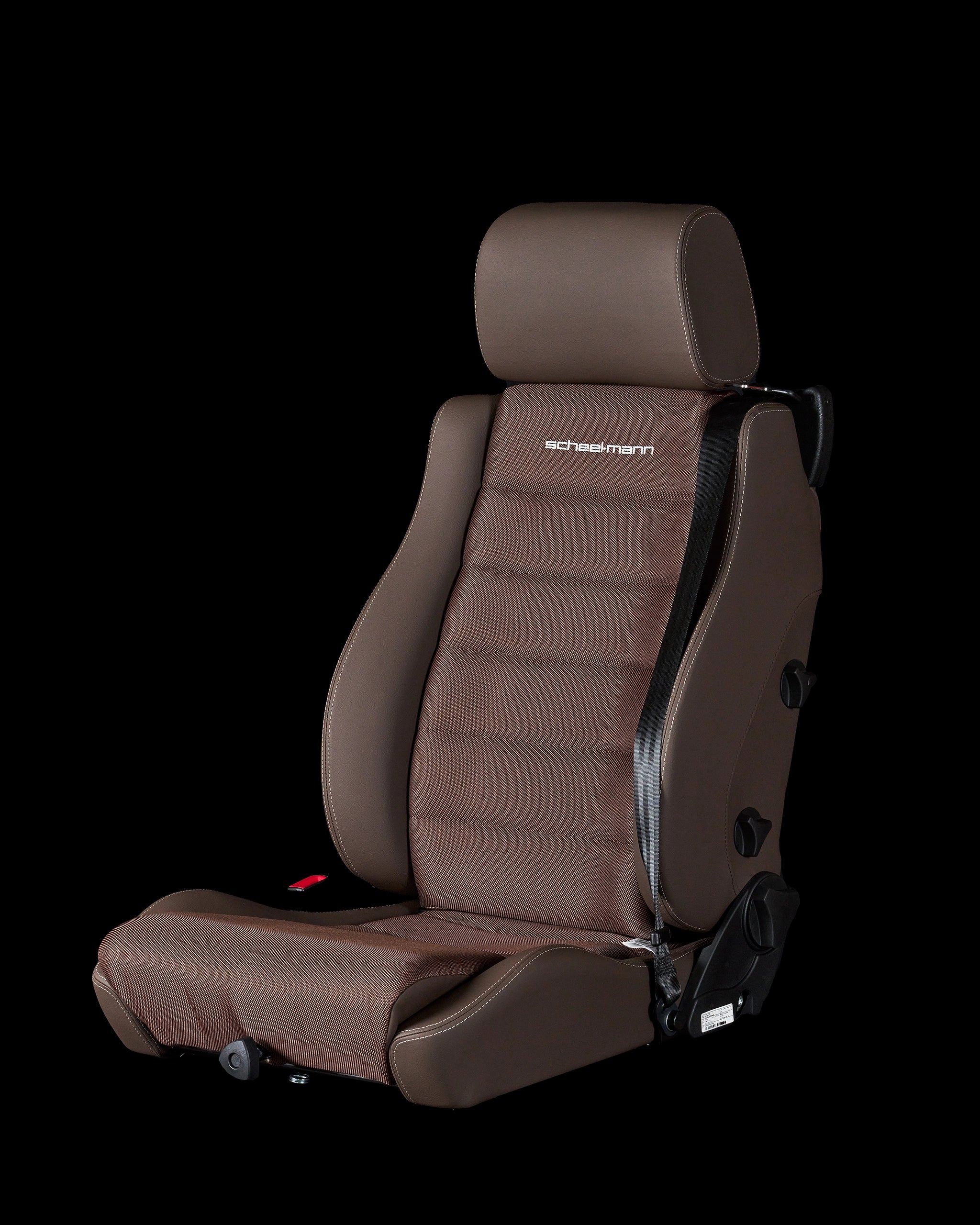 Vario F with Integrated Seatbelt