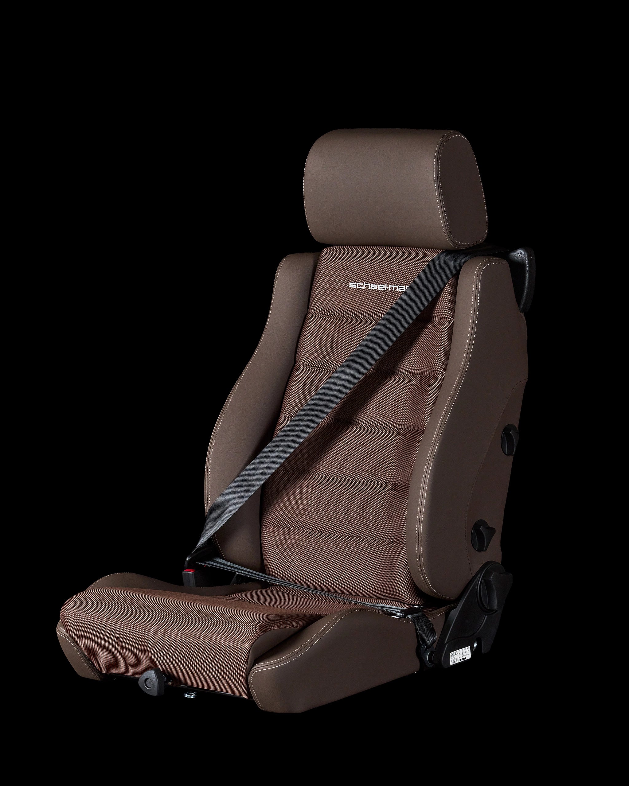 Vario F with Integrated Seatbelt